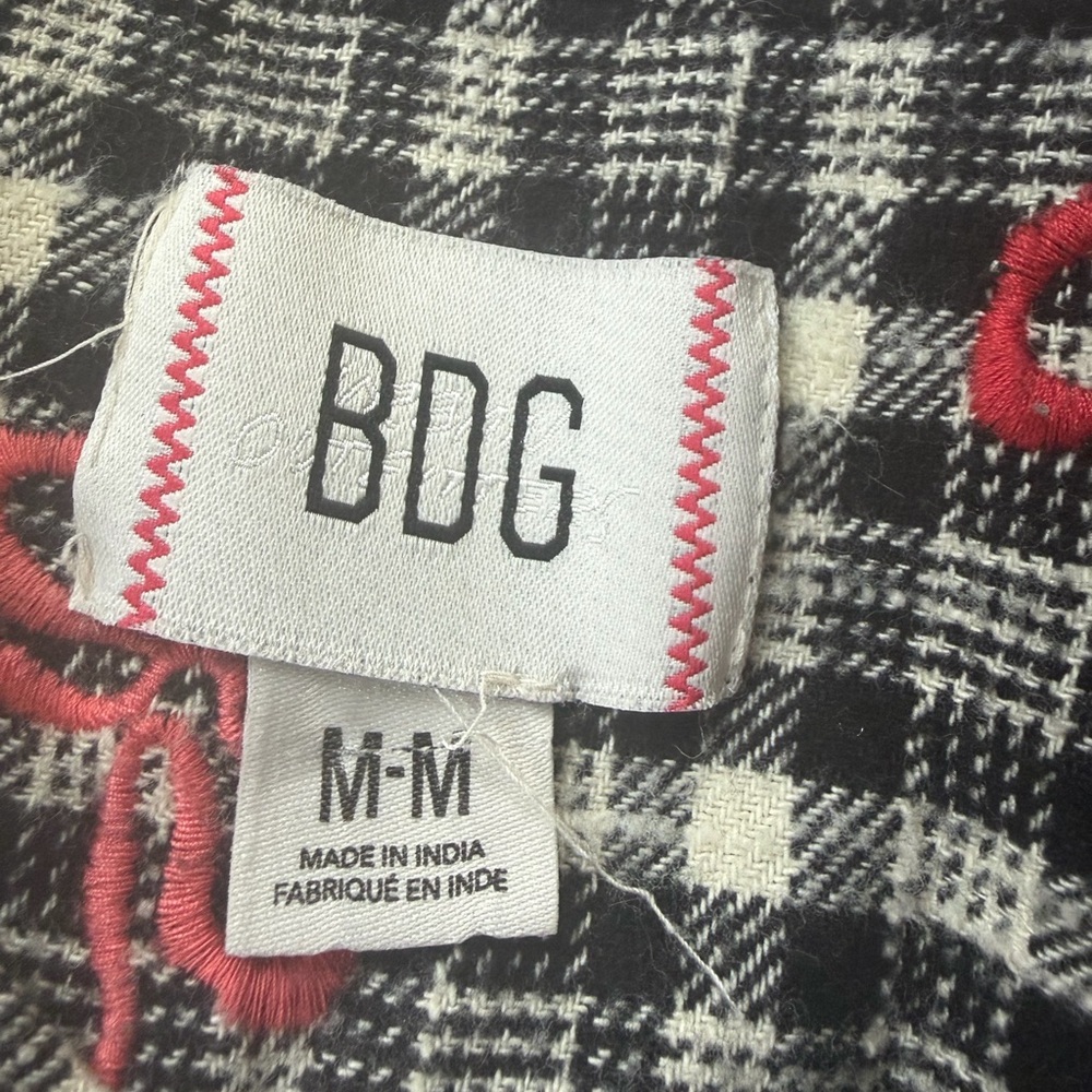BDG Dani Black & White Plaid Button-Up Shacket bows size medium - Picture 6 of 7